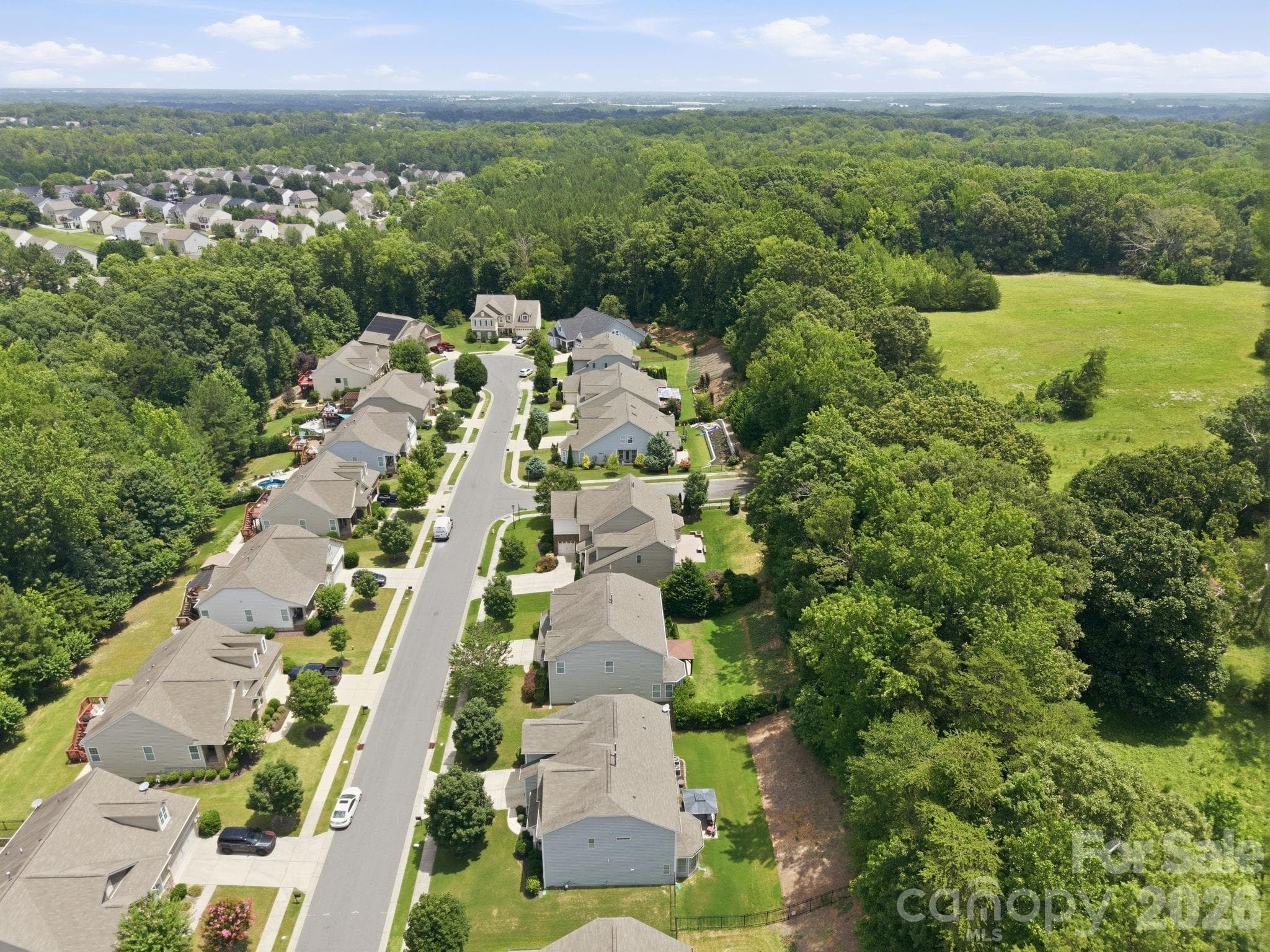 Single Family Residence at 14711 Brannock Hills Drive, Charlotte, photo 33 of 34