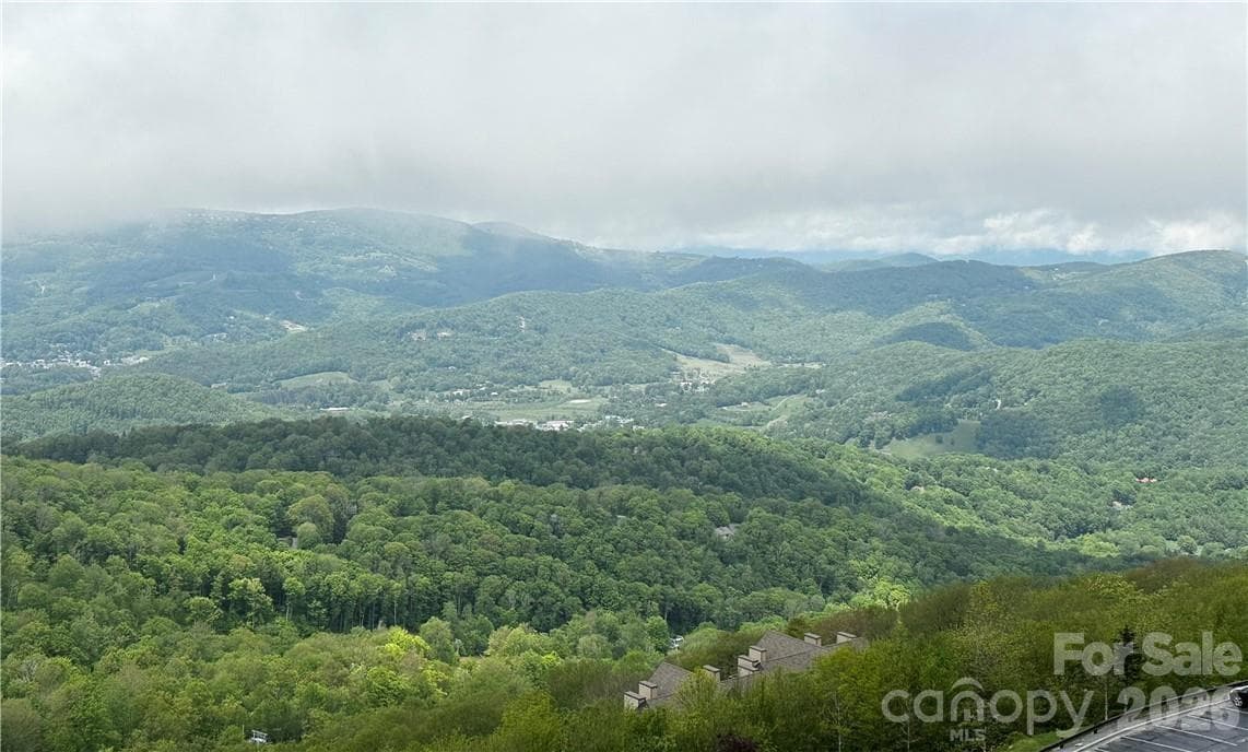 Condominium at 303 Sugar Top Drive, Sugar Mountain, photo 34 of 34