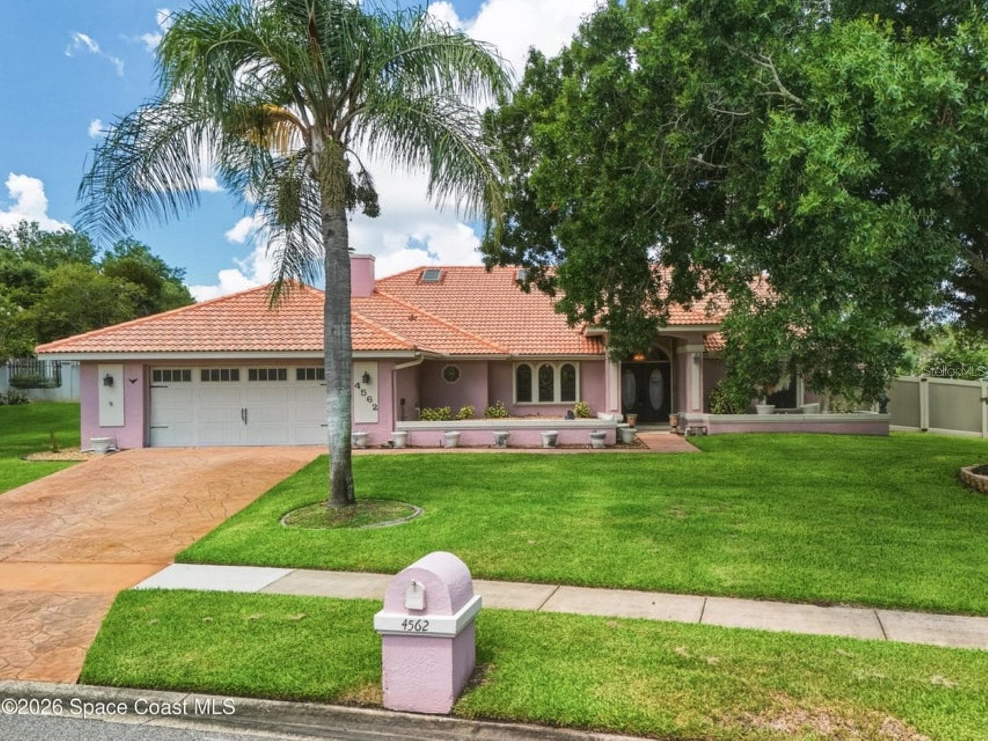 4562 HELENA DR