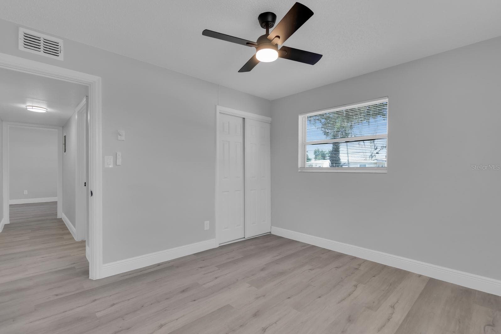 Single Family Residence at 1007 EGAN DR, ORLANDO, photo 5 of 30