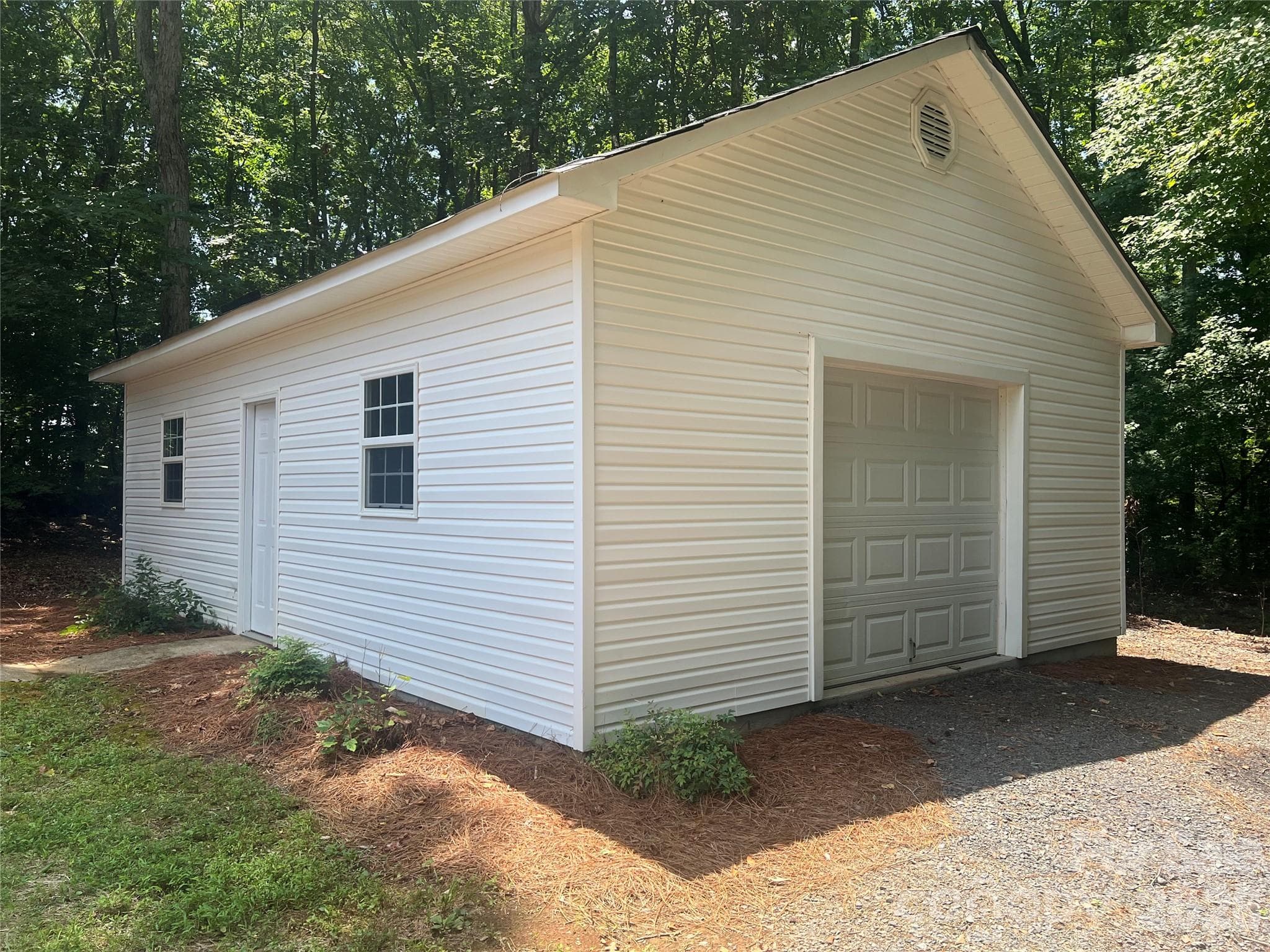 Single Family Residence at 245 Jermane Road, New London, photo 5 of 40