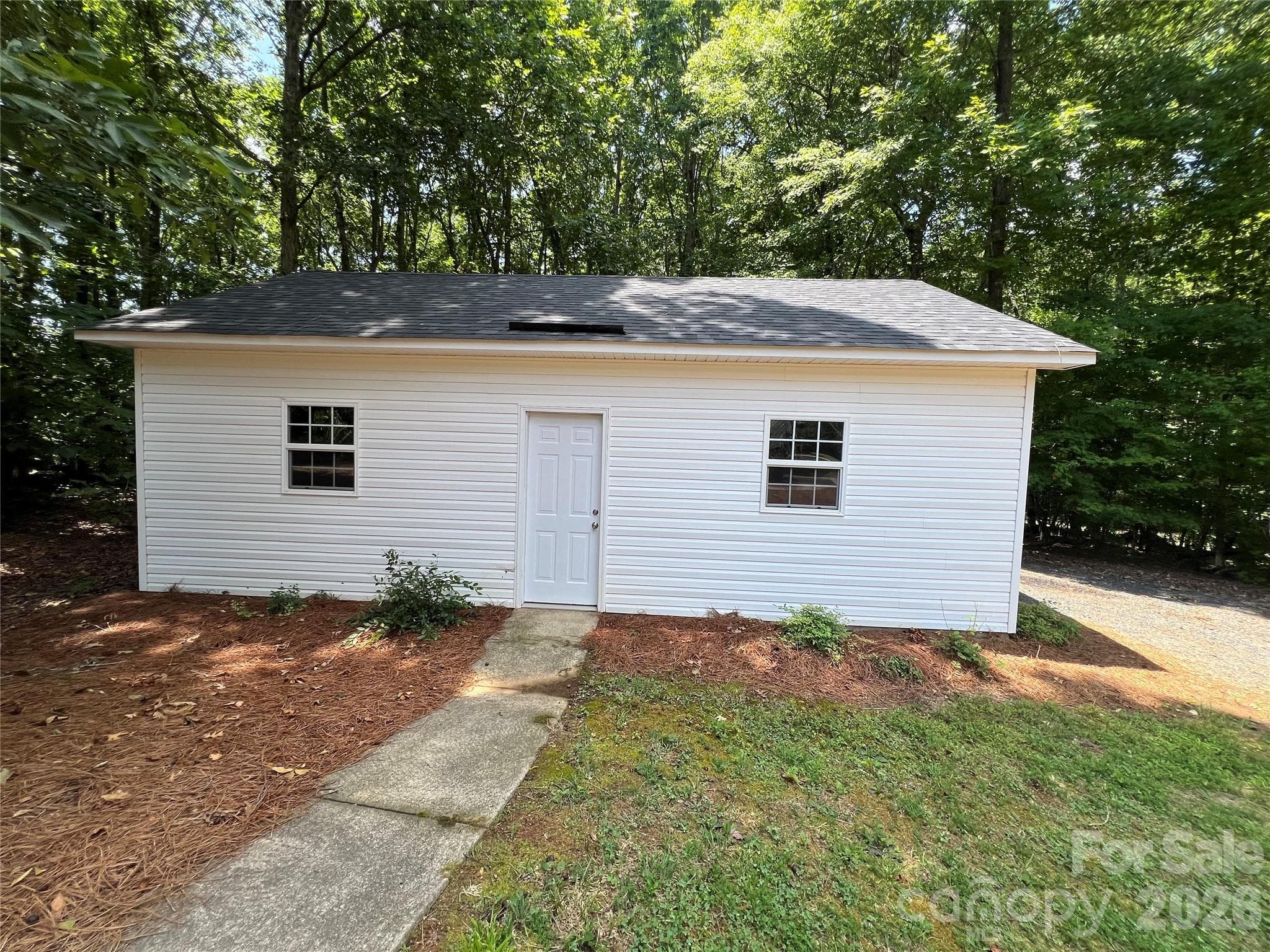 Single Family Residence at 245 Jermane Road, New London, photo 6 of 40