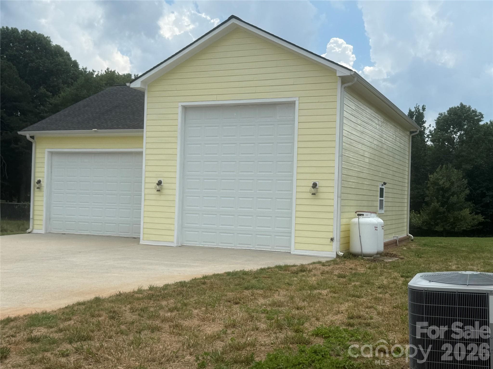 Single Family Residence at 1038 Steel Bridge Road, Mooresboro, photo 6 of 25