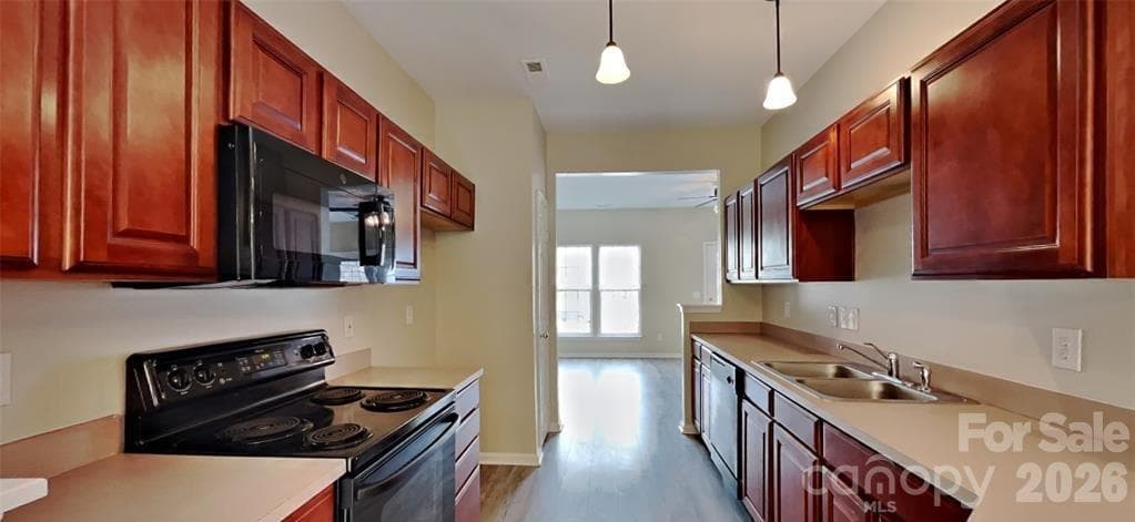 Townhouse at Cornelius, photo 7 of 15