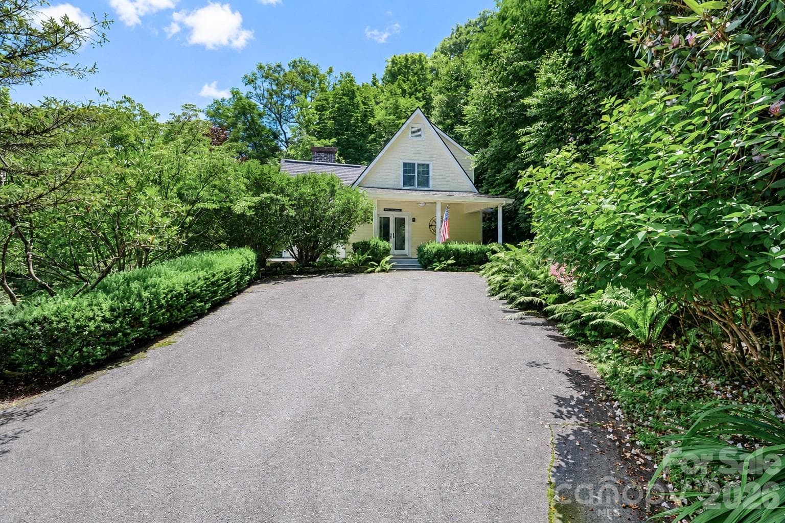 Single Family Residence at 315 Green Hill Woods, Blowing Rock, photo 2 of 48