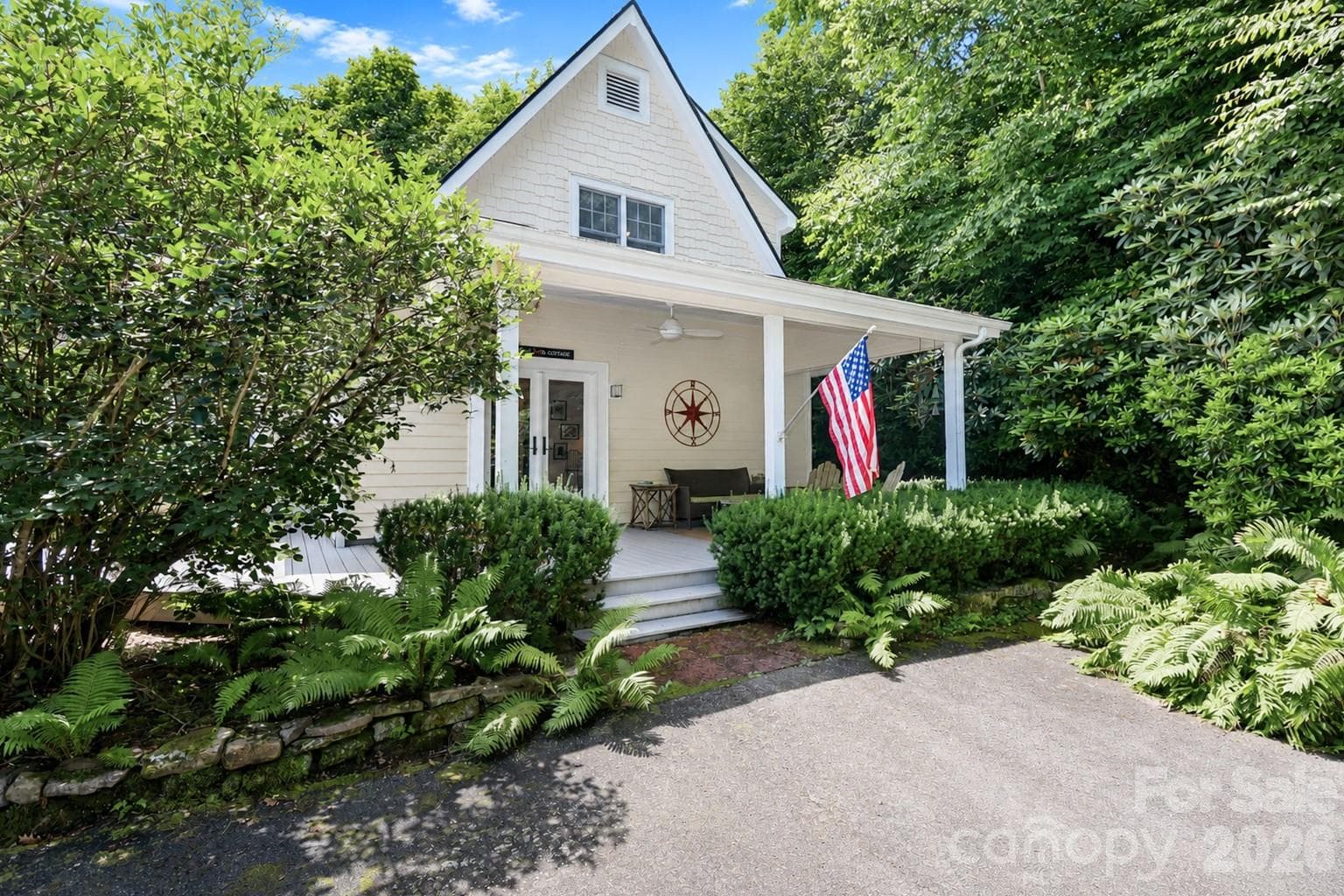 Single Family Residence at 315 Green Hill Woods, Blowing Rock, photo 3 of 48