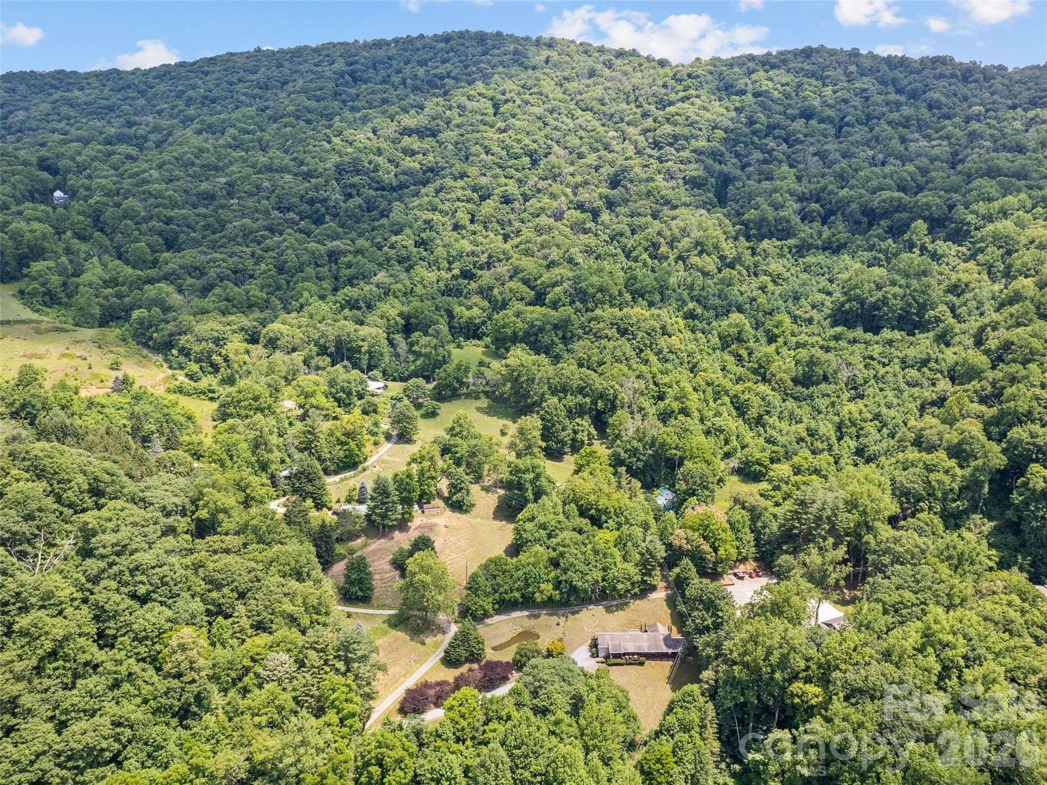 Single Family Residence at 412 Gaddy Heights, Waynesville, photo 9 of 30