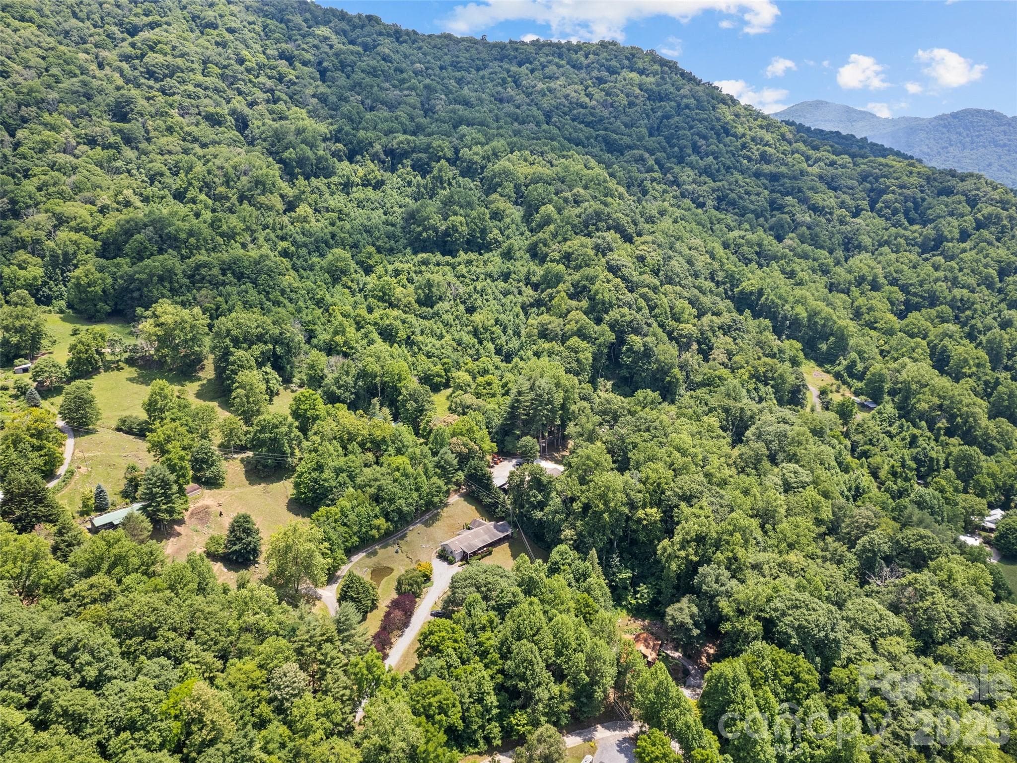 Single Family Residence at 412 Gaddy Heights, Waynesville, photo 10 of 30