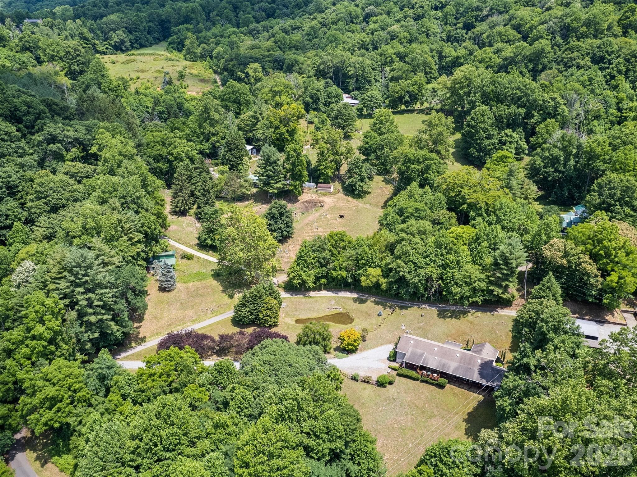 Single Family Residence at 412 Gaddy Heights, Waynesville, photo 11 of 30