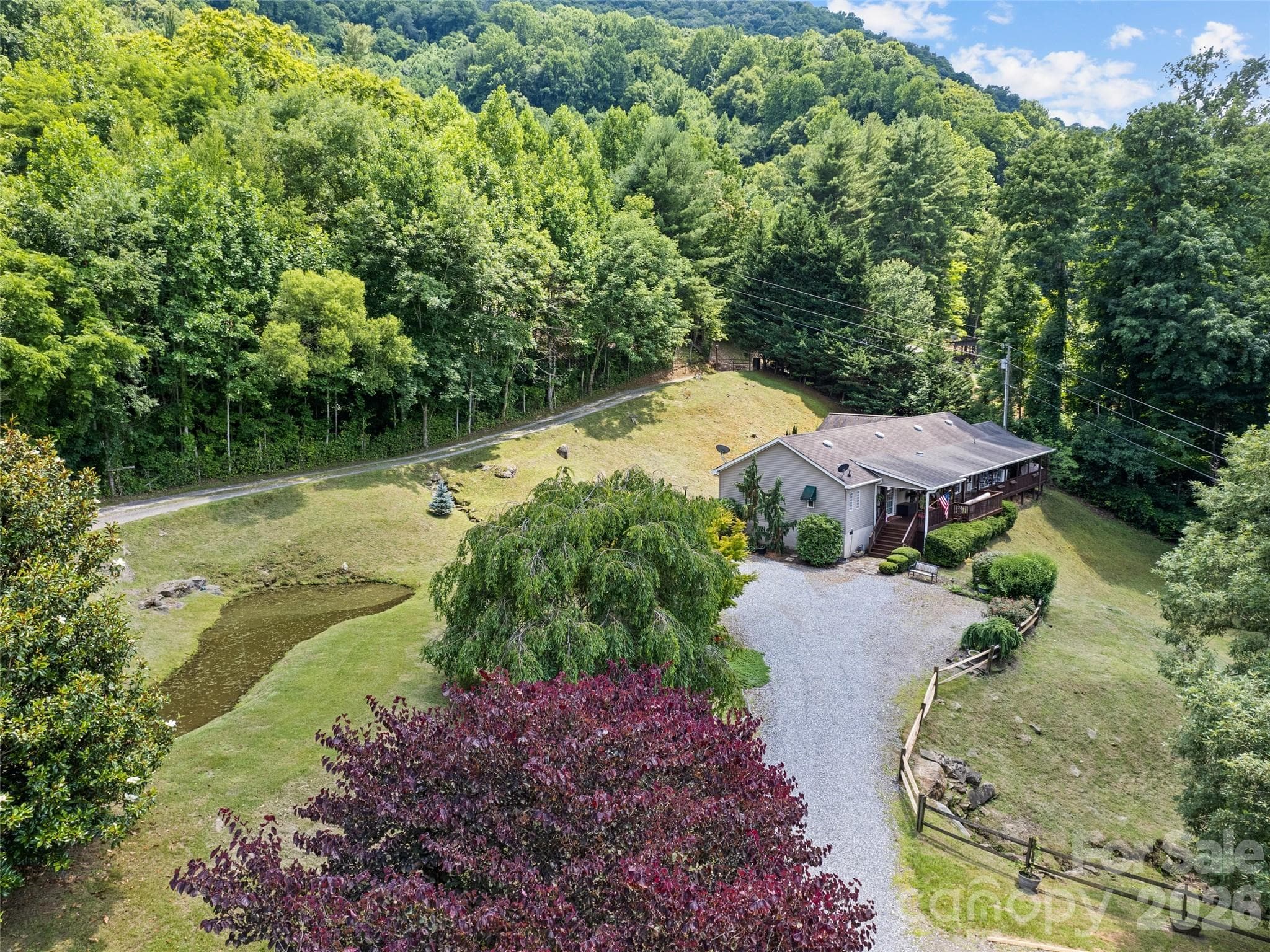 Single Family Residence at 412 Gaddy Heights, Waynesville, photo 2 of 30