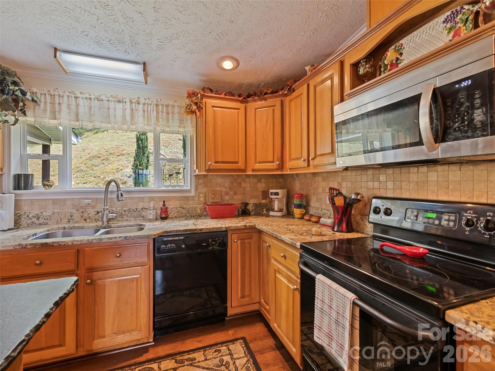 Single Family Residence at 412 Gaddy Heights, Waynesville, photo 16 of 30