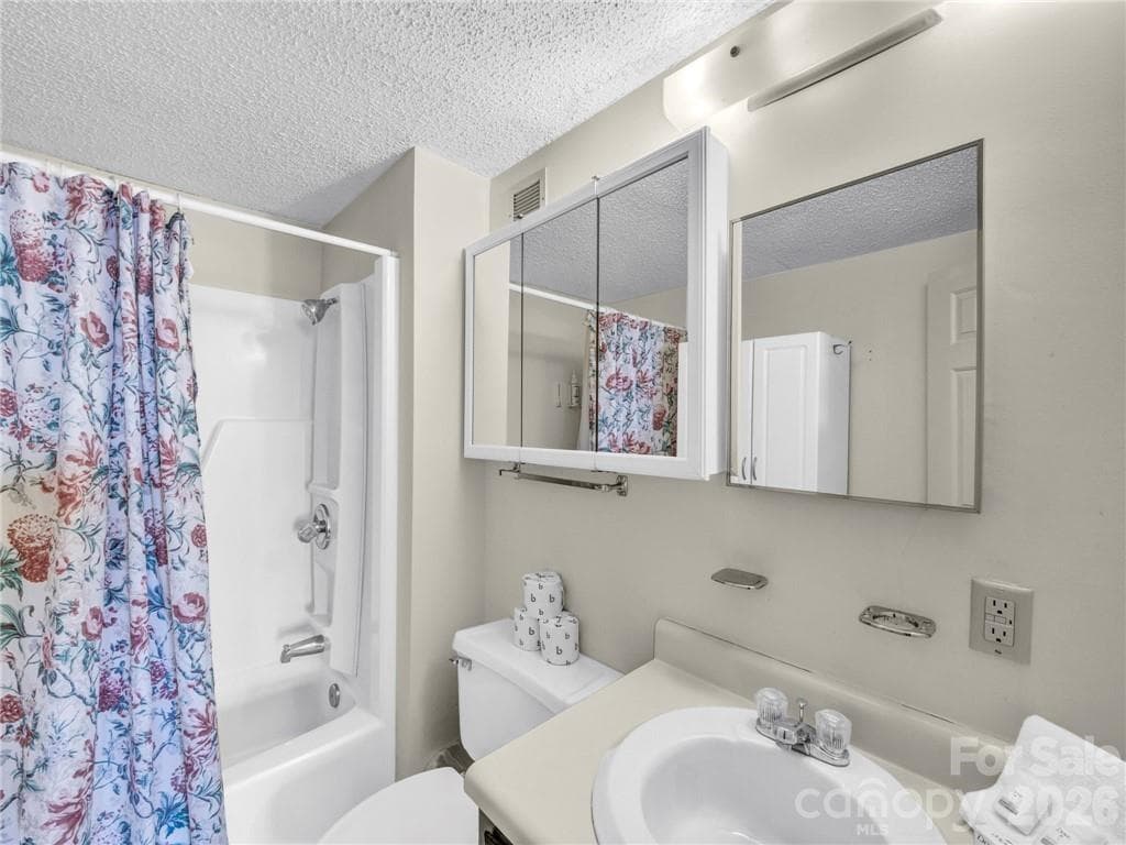 Condominium at Sugar Mountain, photo 13 of 34