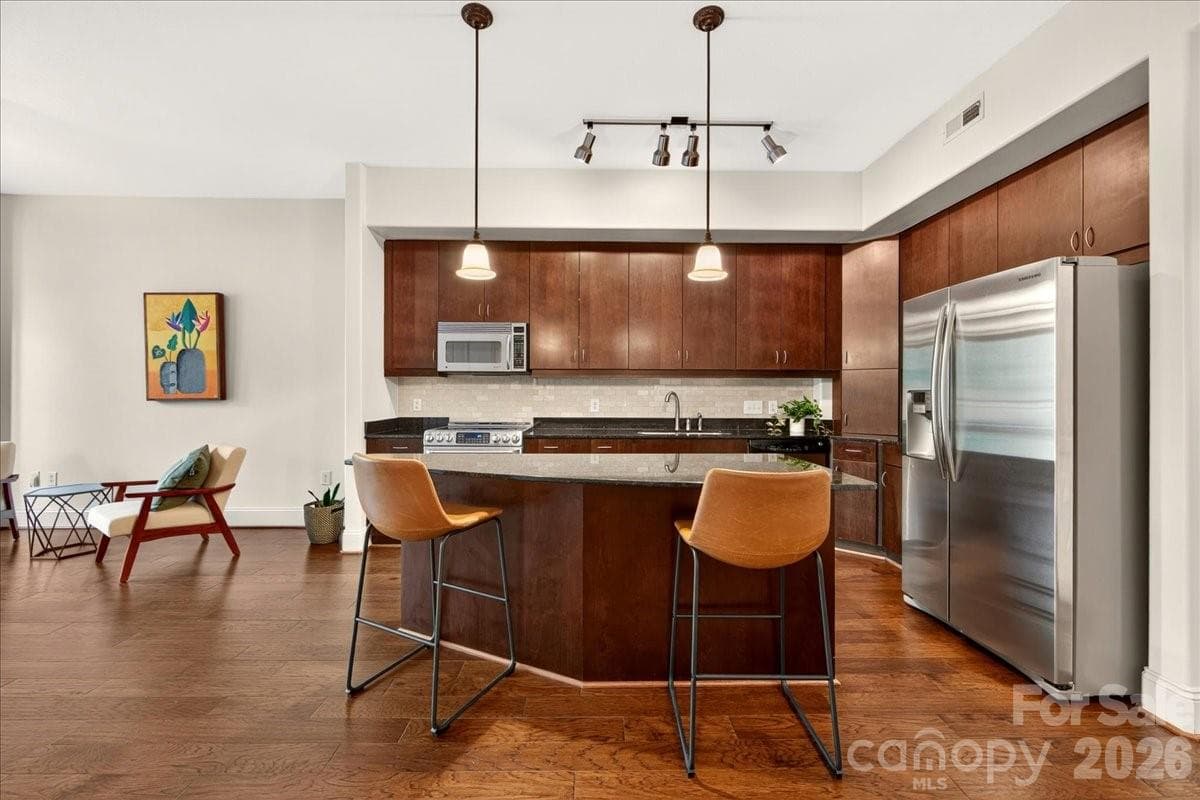 Condominium at Charlotte, photo 10 of 41