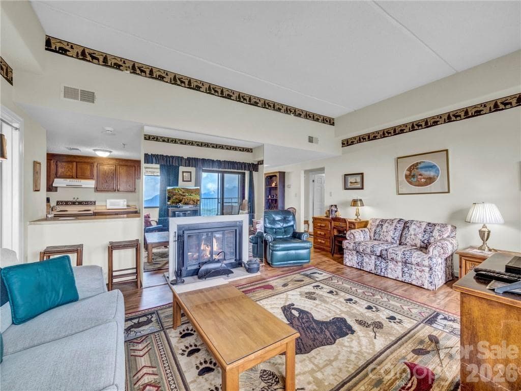 Condominium at Sugar Mountain, photo 4 of 35
