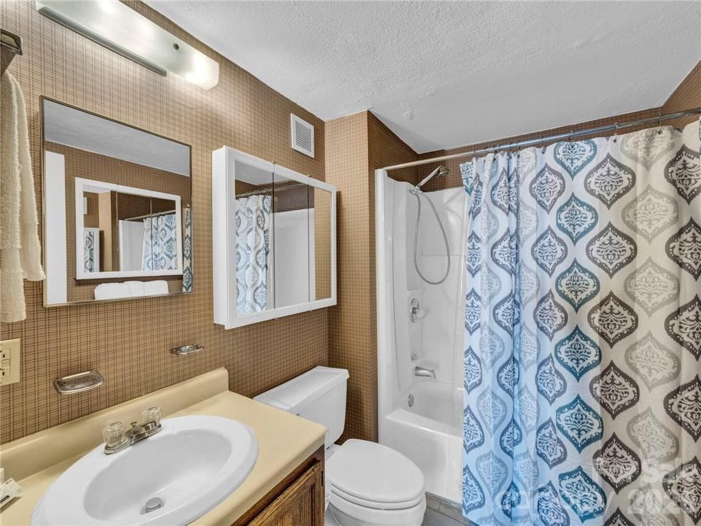 Condominium at Sugar Mountain, photo 15 of 35