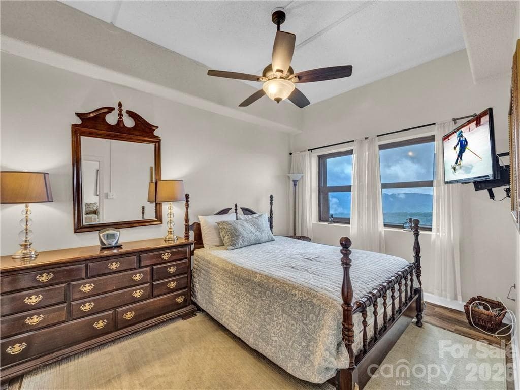Condominium at Sugar Mountain, photo 12 of 39