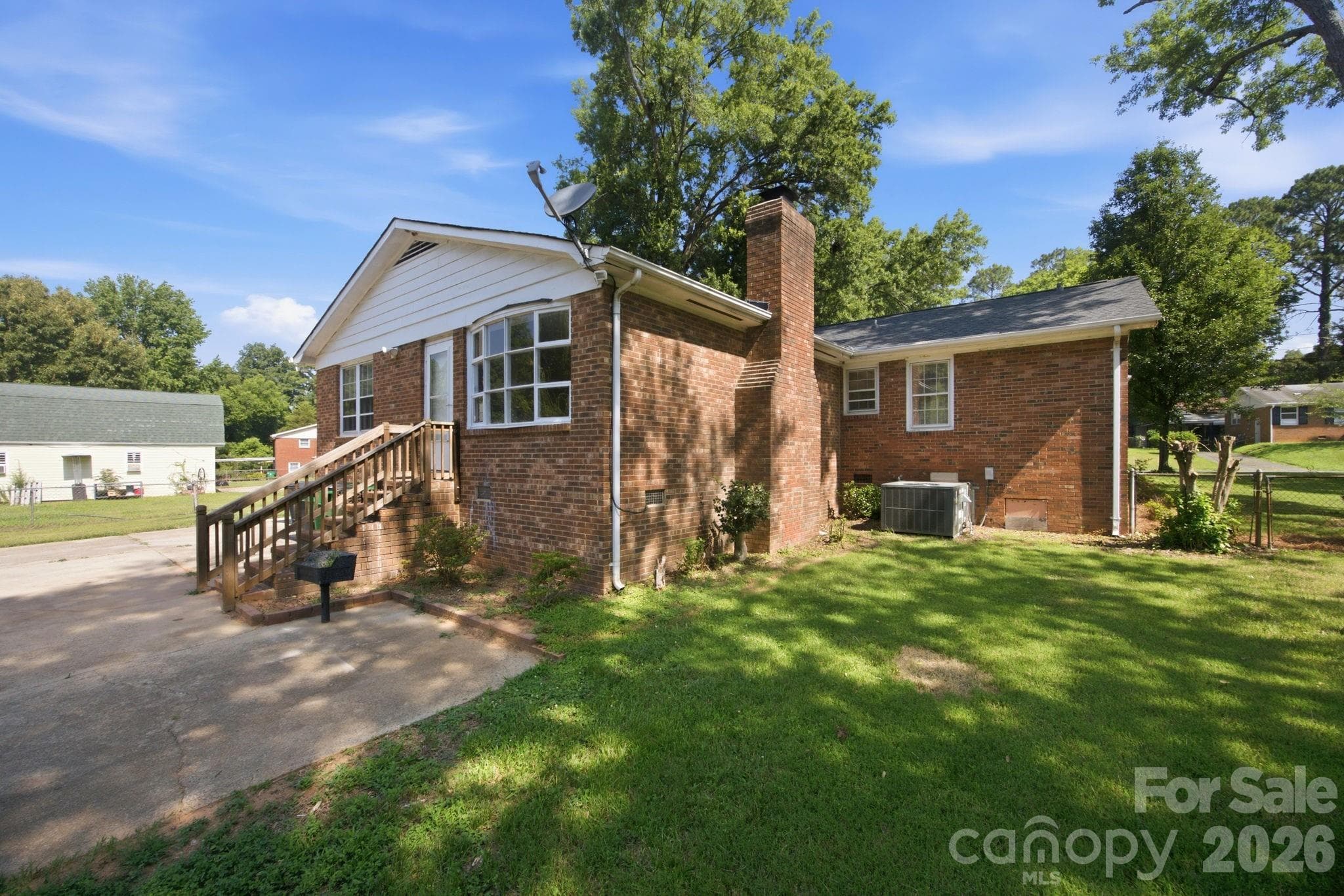 Single Family Residence at Charlotte, photo 30 of 38
