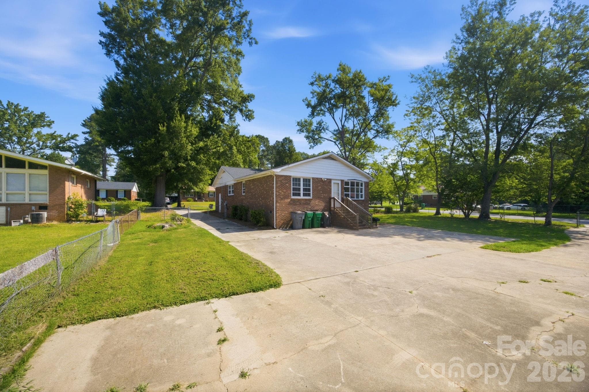 Single Family Residence at Charlotte, photo 35 of 38