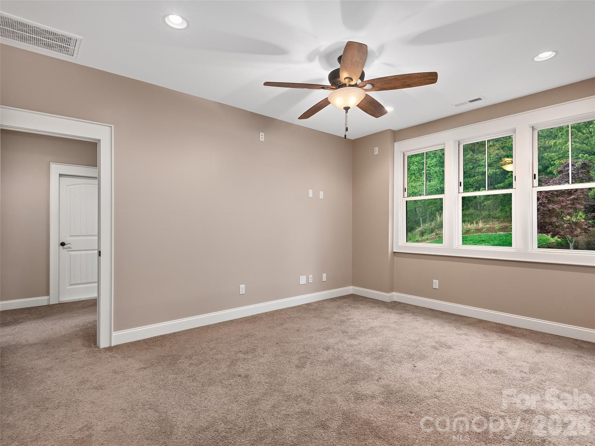 Single Family Residence at 91 Watershed Way, Horse Shoe, photo 26 of 48