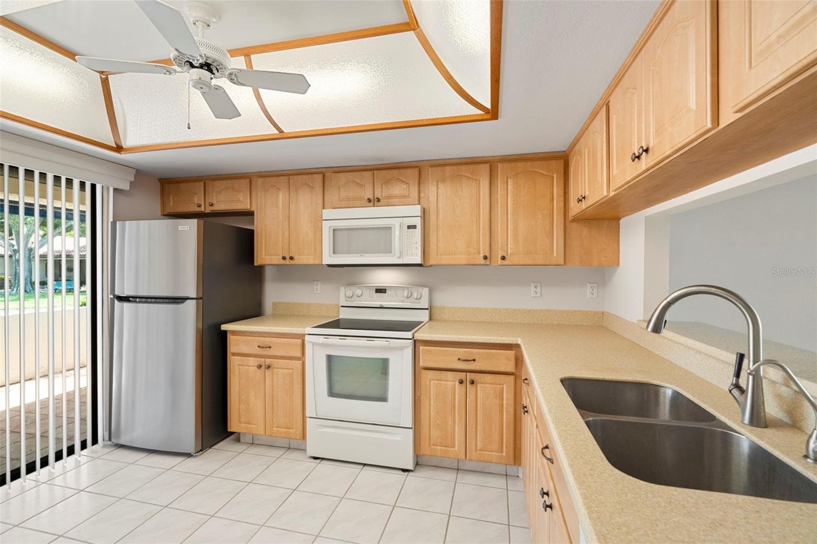 Kitchen - 4109 89TH AVE N, PINELLAS PARK