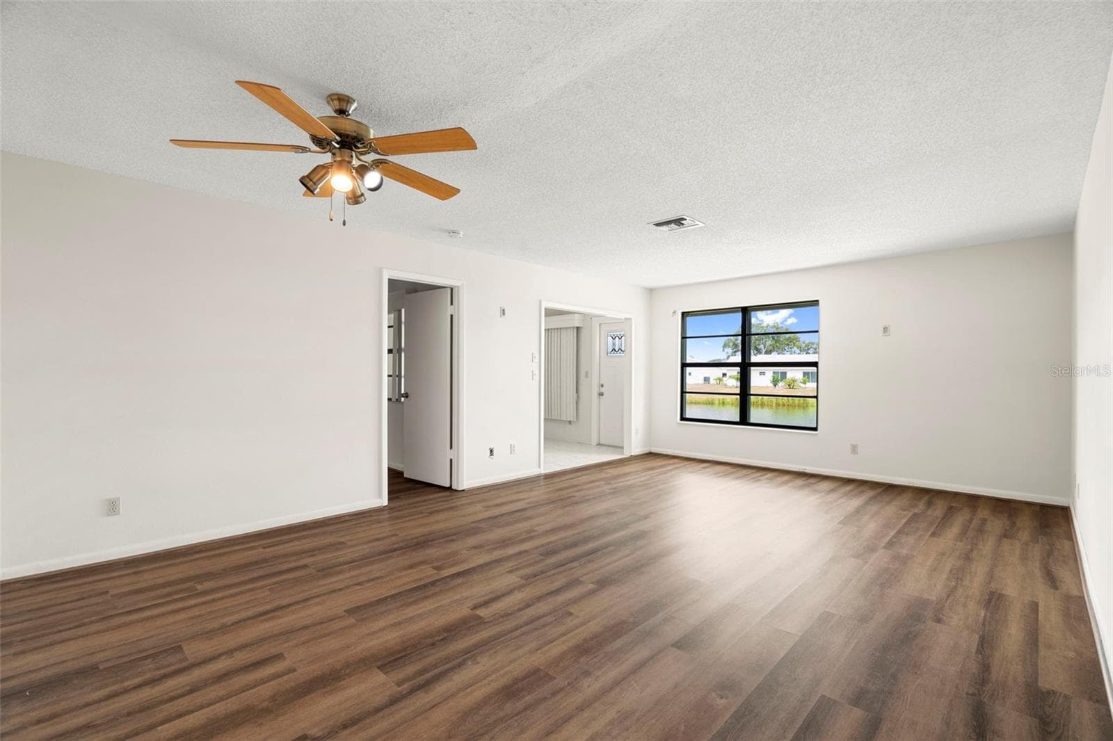 Family room - 4109 89TH AVE N, PINELLAS PARK