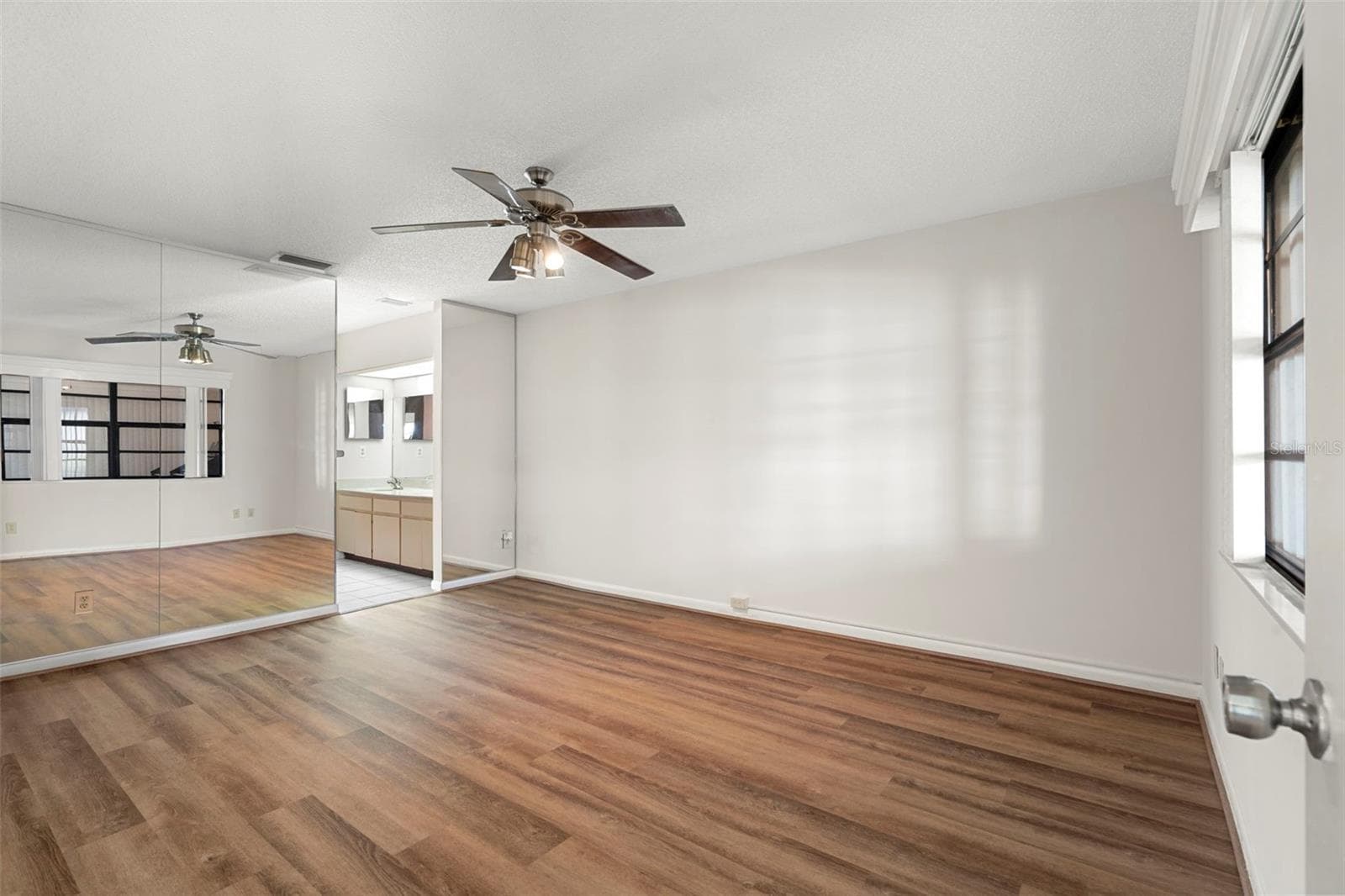 Master bedroom - 4109 89TH AVE N, PINELLAS PARK