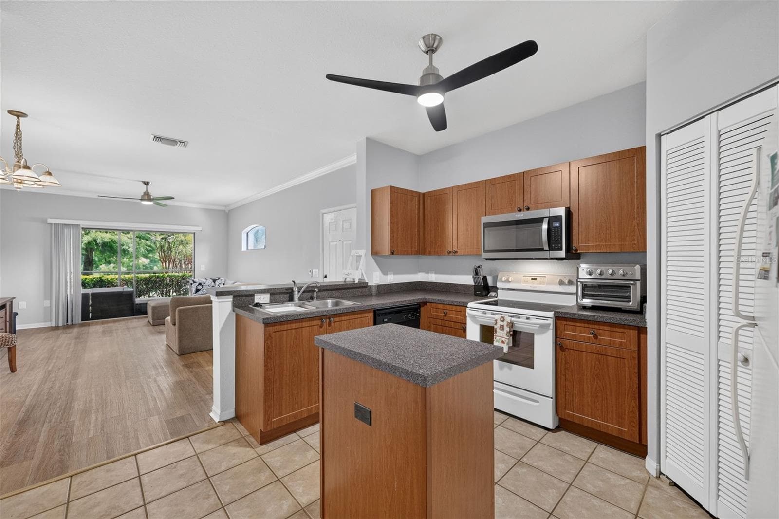 Townhouse at 2217 TUSCANY TRCE #7, PALM HARBOR, photo 14 of 62