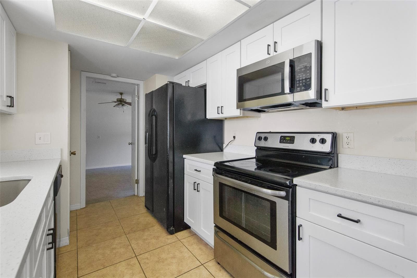 Black/stainless appliances - 142 BAYBERRY CT, WINTER SPRINGS