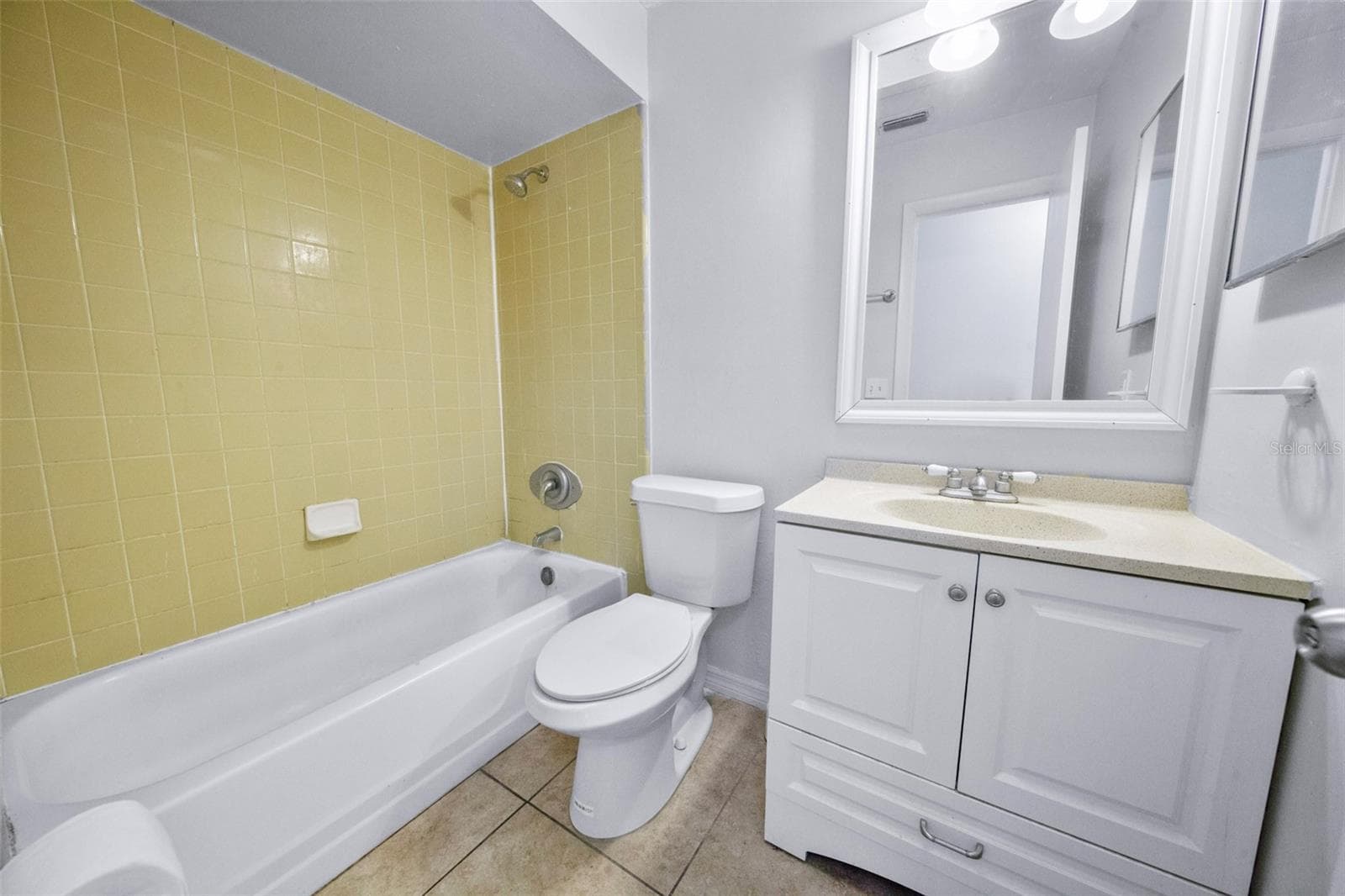 Guest Bath - 142 BAYBERRY CT, WINTER SPRINGS