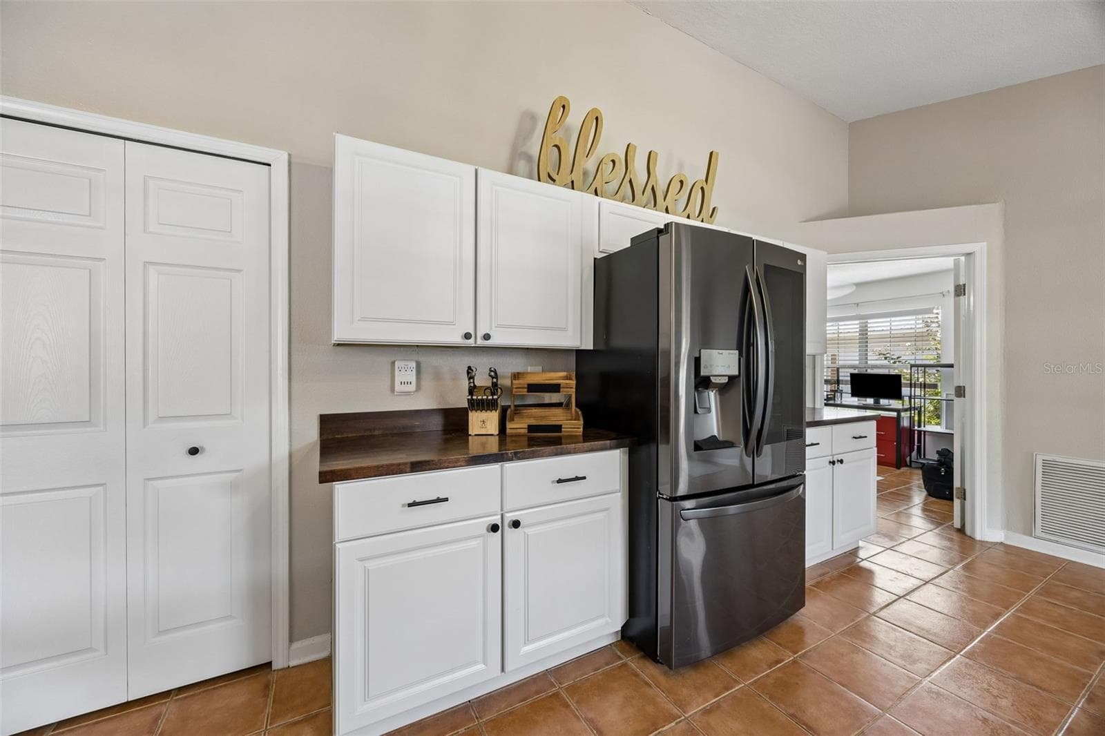 Upscale LG appliances - 134 BOWFIN DR, PALATKA
