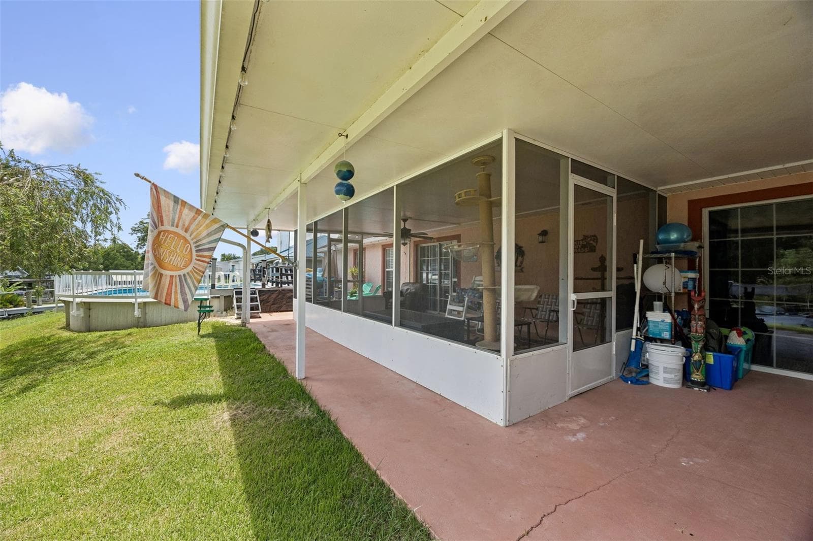 A covered patio - 134 BOWFIN DR, PALATKA