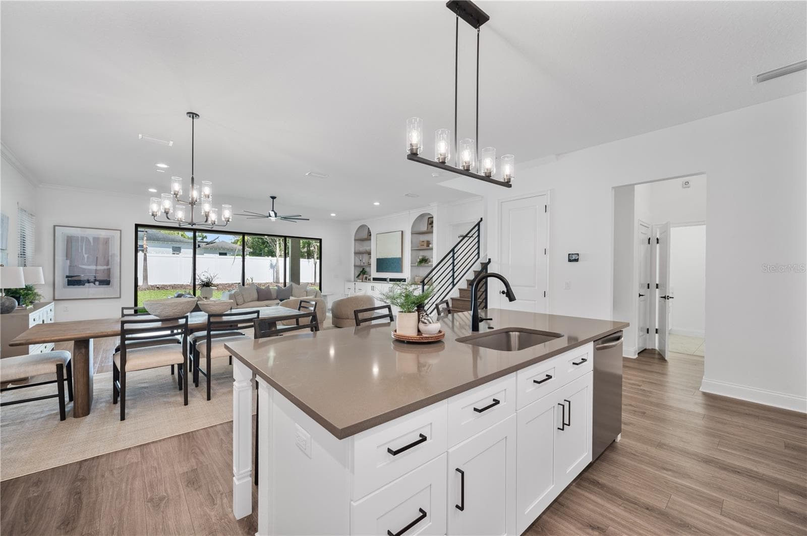 Kitchen - 2403 DERBYSHIRE AVE, LAKELAND