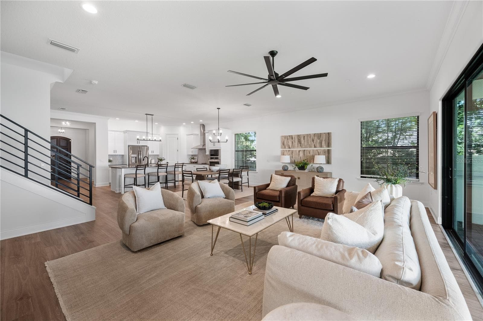 Open concept living space - 2403 DERBYSHIRE AVE, LAKELAND