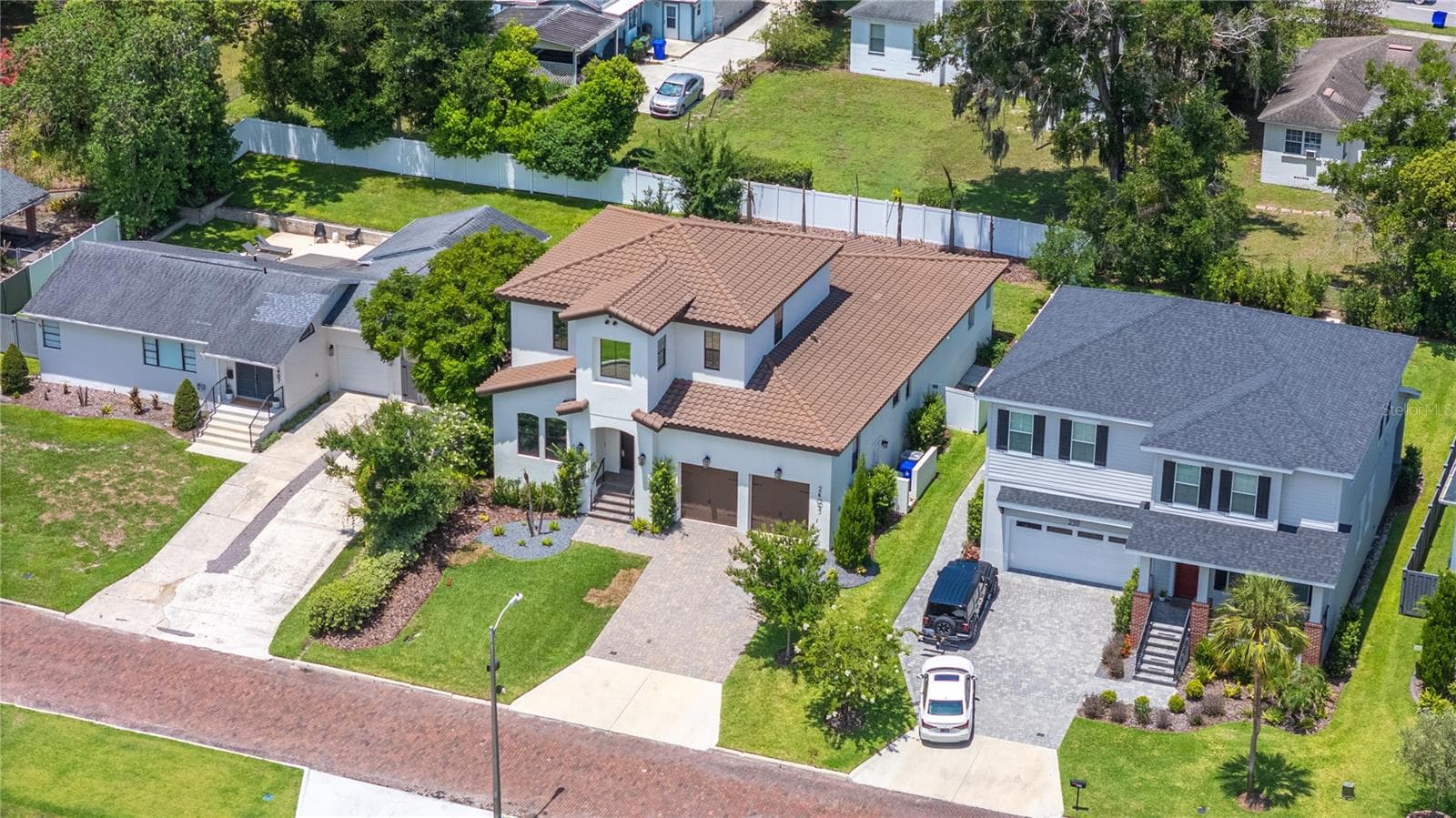 Single Family Residence at 2403 DERBYSHIRE AVE, LAKELAND, photo 55 of 62
