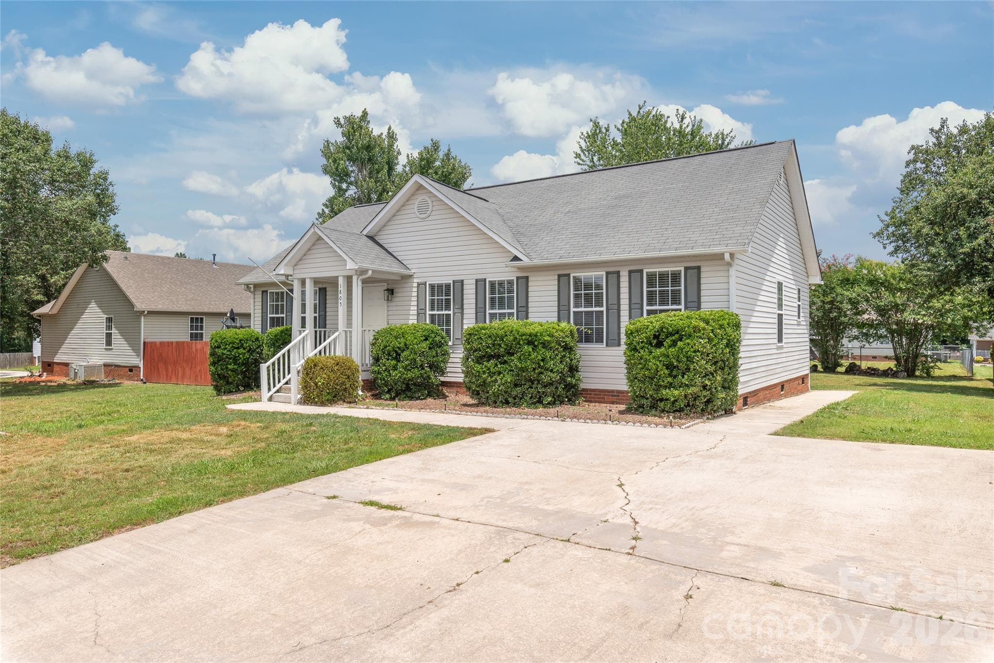 Single Family Residence at Rock Hill, photo 5 of 38