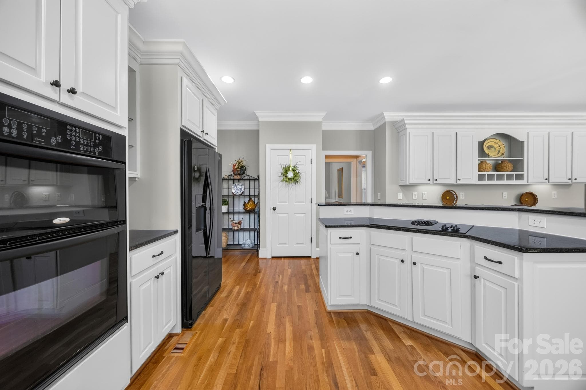 Kitchen- pantry, electric cooktop in island - 105 Mandarin Drive, Mooresville