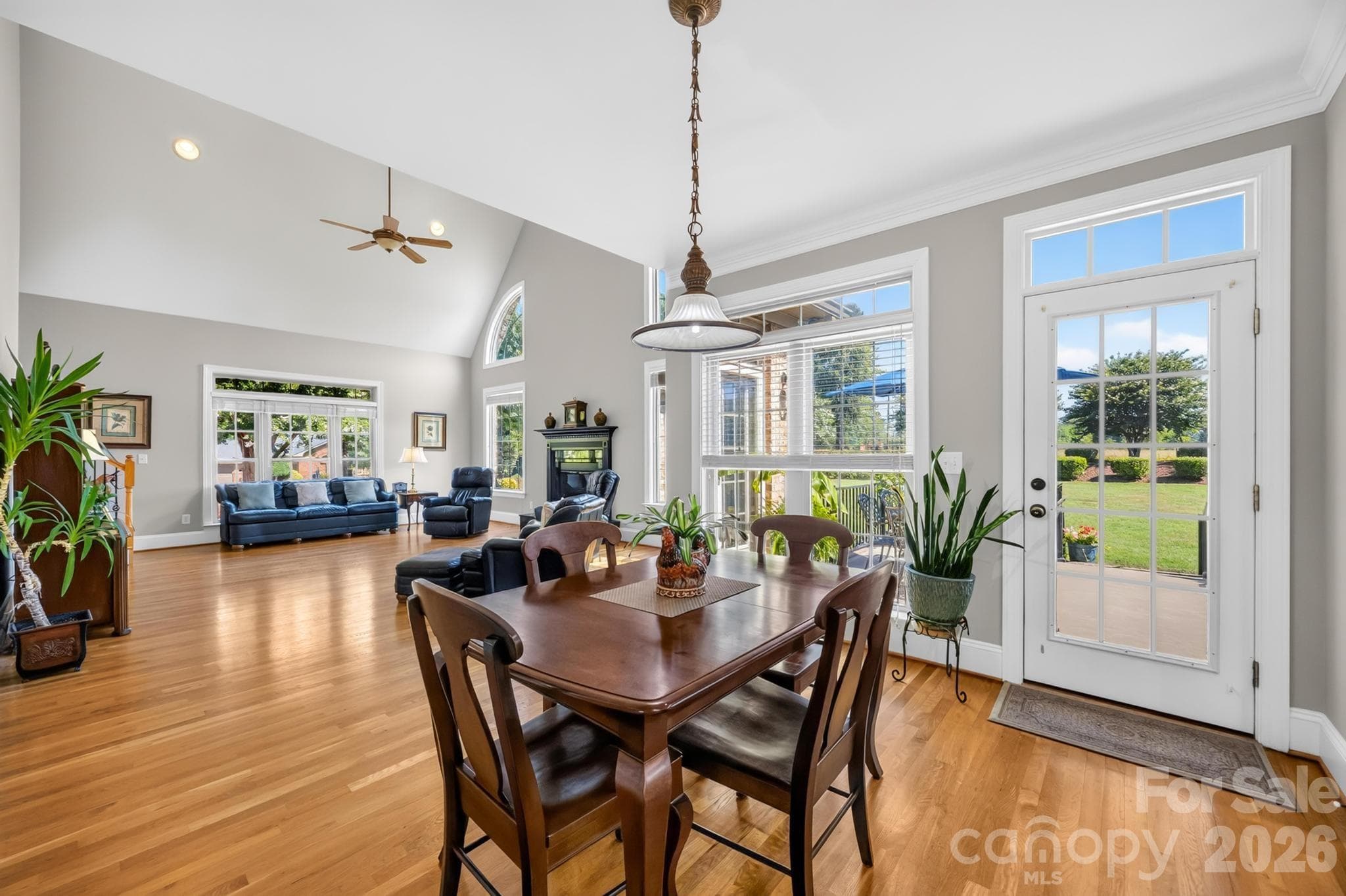 Breakfast Area with view of Living Area - 105 Mandarin Drive, Mooresville