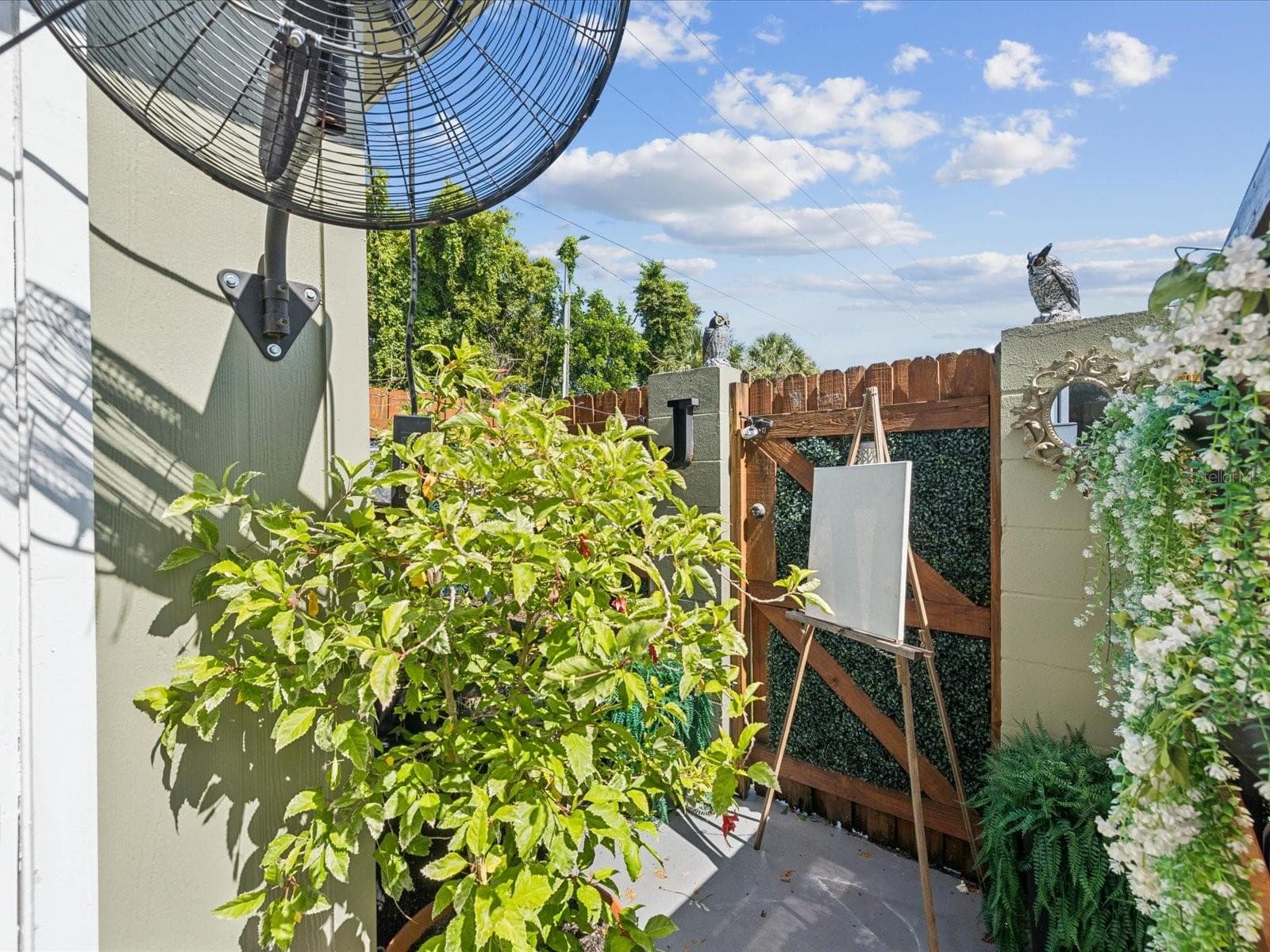 Townhouse at 1308 70TH ST N, ST PETERSBURG, photo 34 of 62