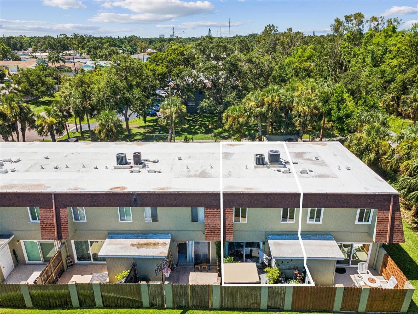 Townhouse at 1308 70TH ST N, ST PETERSBURG, photo 41 of 62