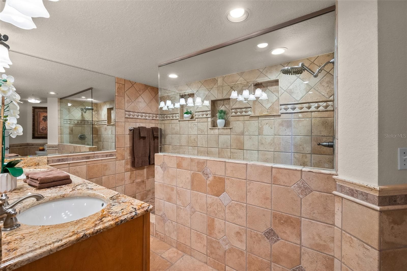 Condominium at 2937 S ATLANTIC AVE #1907, DAYTONA BEACH SHORES, photo 21 of 56