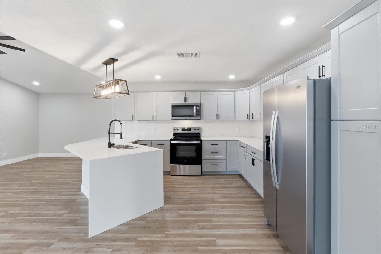 Single Family Residence at 9642 ELGIN BLVD, SPRING HILL, photo 13 of 48