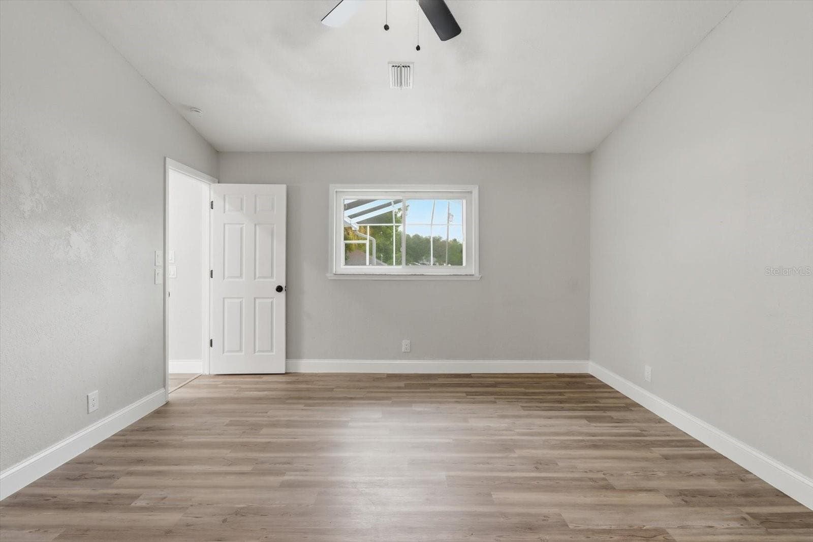 primary bedroom - 9642 ELGIN BLVD, SPRING HILL