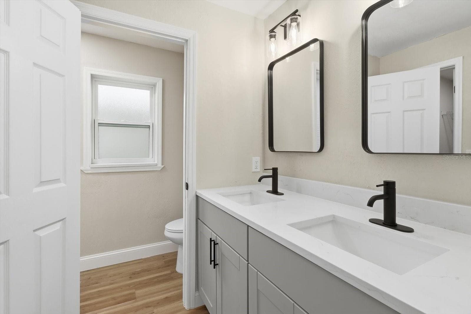en suite bathroom - 9642 ELGIN BLVD, SPRING HILL