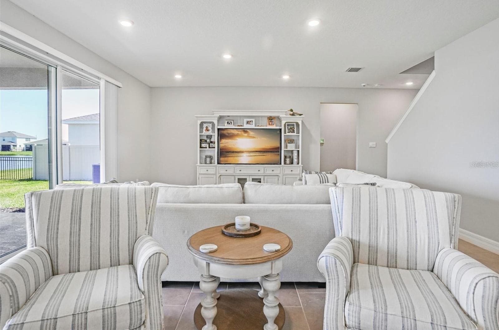 Single Family Residence at 17925 FATTORIA TER, LAKEWOOD RANCH, photo 6 of 32