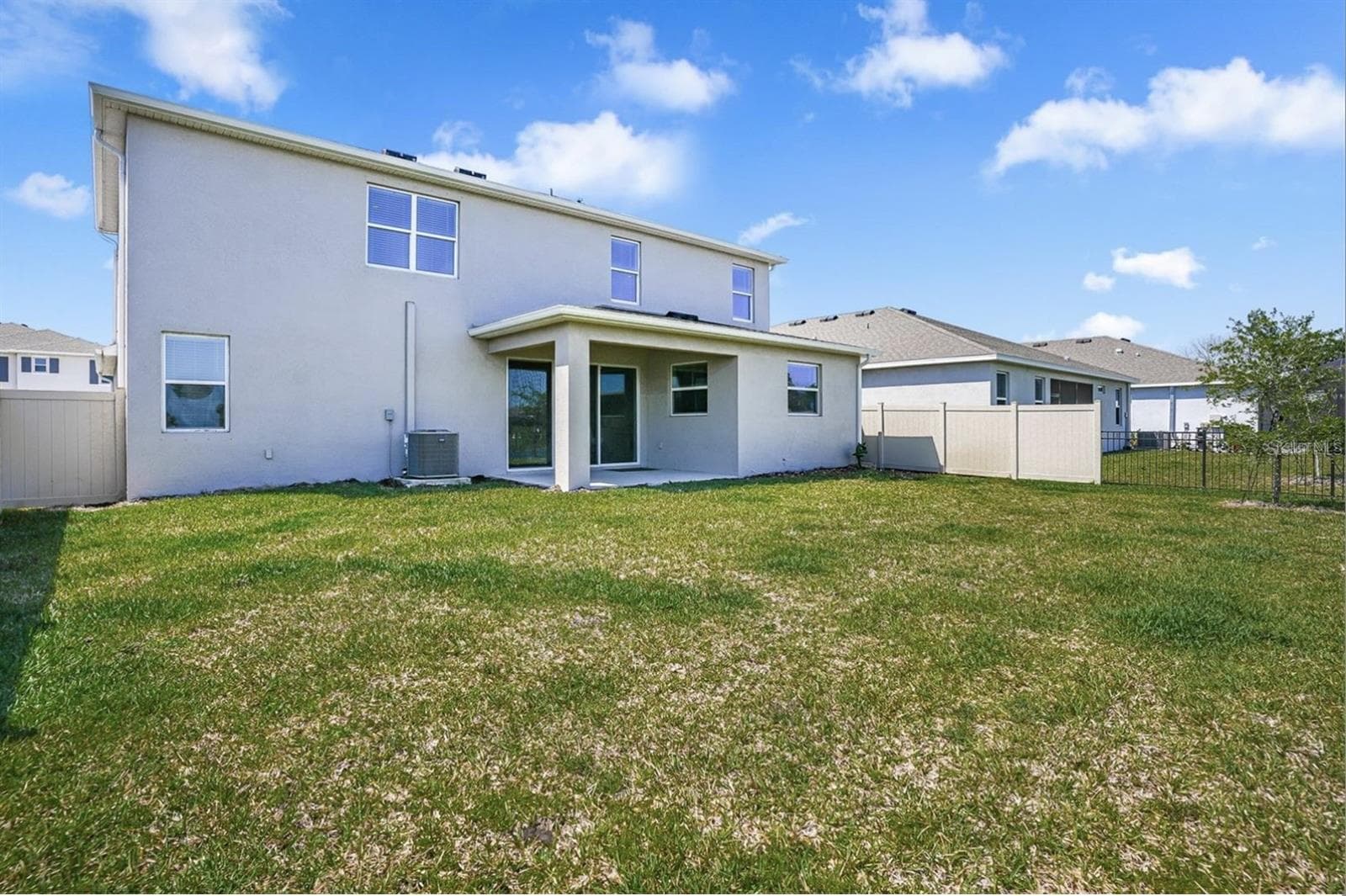 Single Family Residence at 17925 FATTORIA TER, LAKEWOOD RANCH, photo 27 of 32