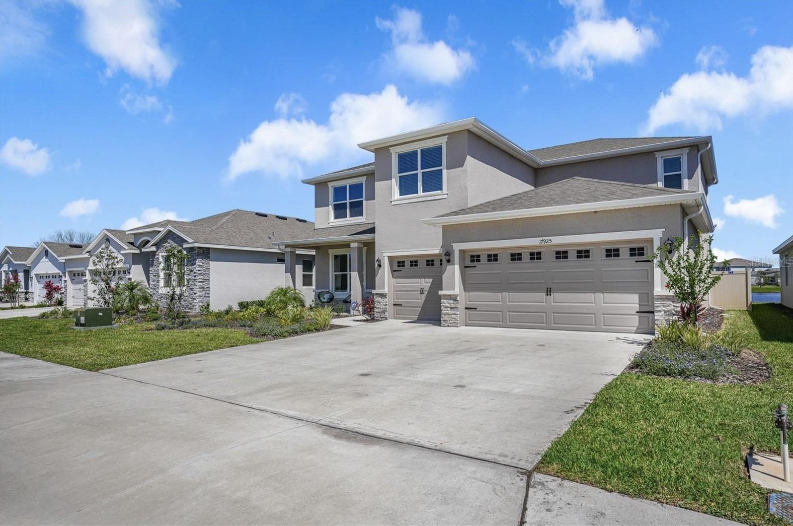 Single Family Residence at 17925 FATTORIA TER, LAKEWOOD RANCH, photo 29 of 32