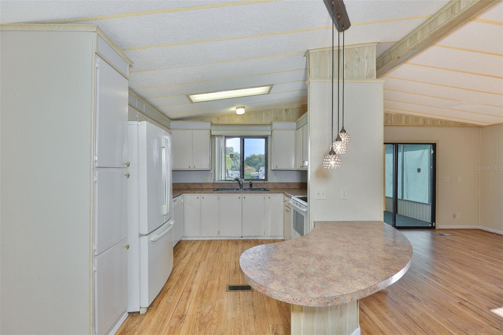 Manufactured Home at 168 BEECHWOOD DR #67, SAFETY HARBOR, photo 7 of 32