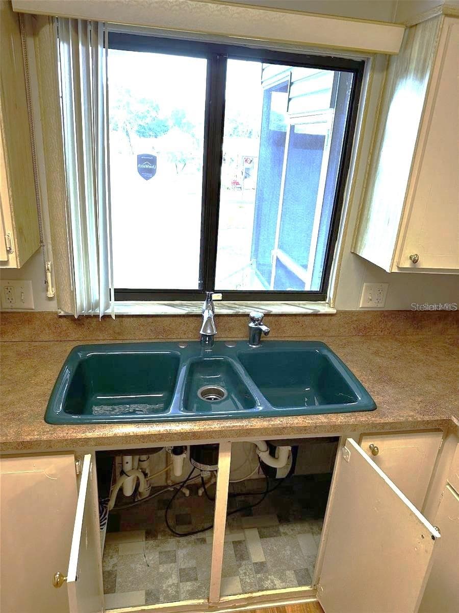 Manufactured Home at 168 BEECHWOOD DR #67, SAFETY HARBOR, photo 8 of 32