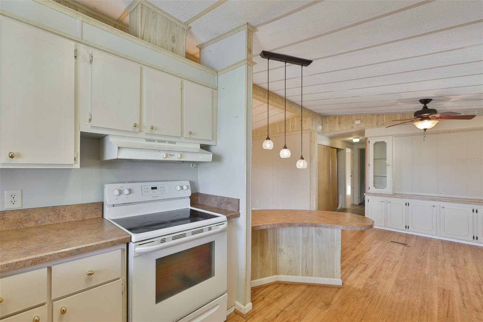 Manufactured Home at 168 BEECHWOOD DR #67, SAFETY HARBOR, photo 11 of 32