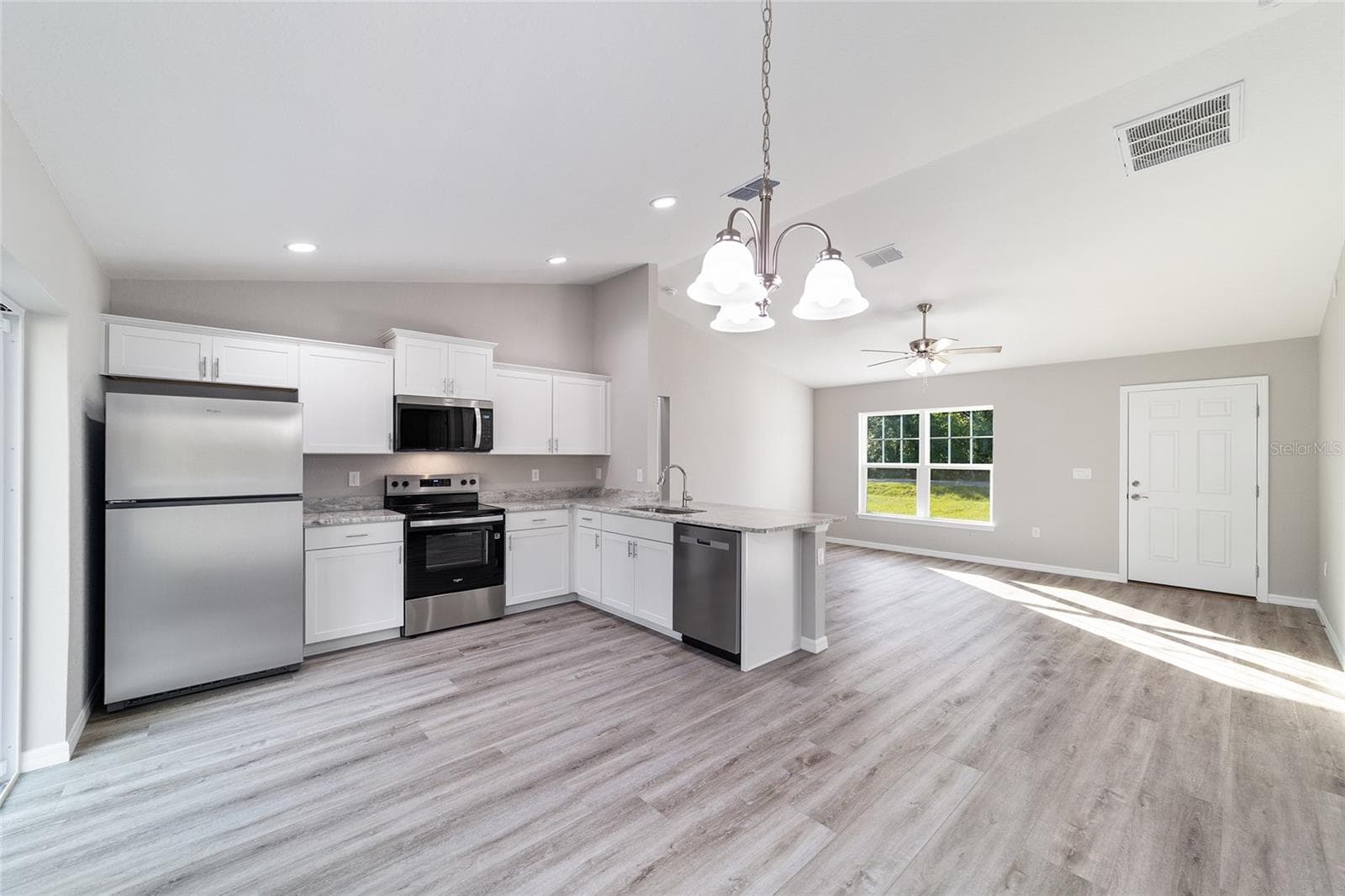 Single Family Residence at 147 JUNIPER CIR, OCALA, photo 12 of 29